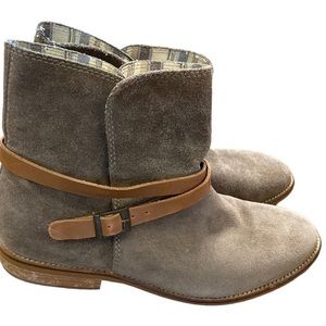 Miz Moos Booties size 8